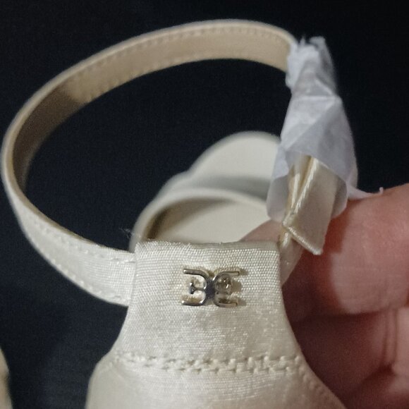 NEW Sam Edelman Yaro Block Heel Evening Sandals Ivory Satin Size 9 - Picture 9 of 13